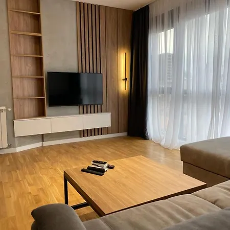 Apartment Leo Lux 2