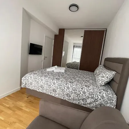 Apartament Leo Lux 2 *