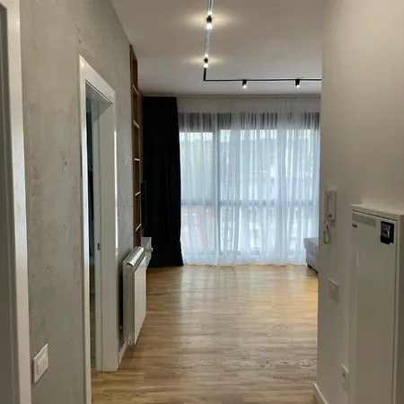 Leo Lux 2 Apartment Nis