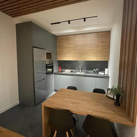 Leo Lux 2 Apartment *