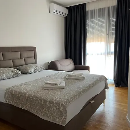 Leo Lux 2 Apartament *