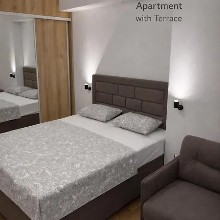 Leo Lux 2 Apartament *